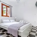 Ageri Appartement *